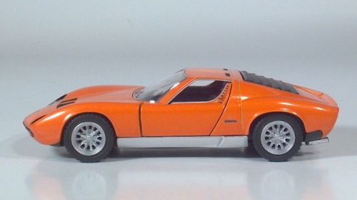 mbsuperfast: Kinsmart 1971 Lamborghini Miura P400 SV (via ebay)