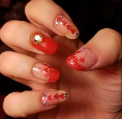 nailpornography:  old valentines day nail