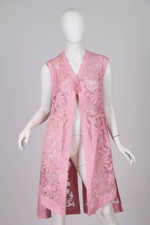 1910s beautiful pink vest of cotton applique over net.
