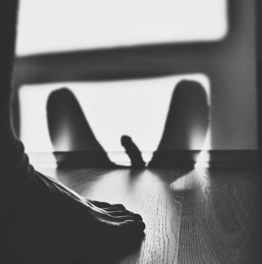slothfulmemories:Let us never forget the joys of playing in the shadows.