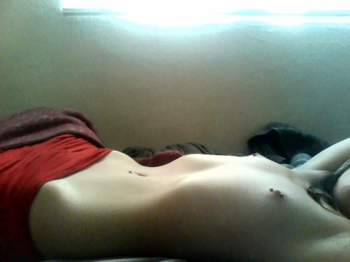 idreamofdilaudid:well at least i’m not eating again