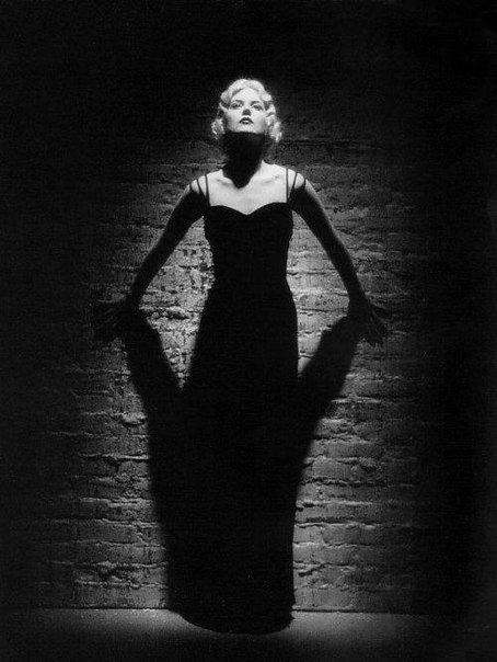 una-lady-italiana:
“Nicole Kidman by Rocky Schenck for Vogue Australia, 1994.
”