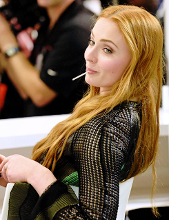 XXX blondiepoison:  Sophie Turner at the ‘Game photo