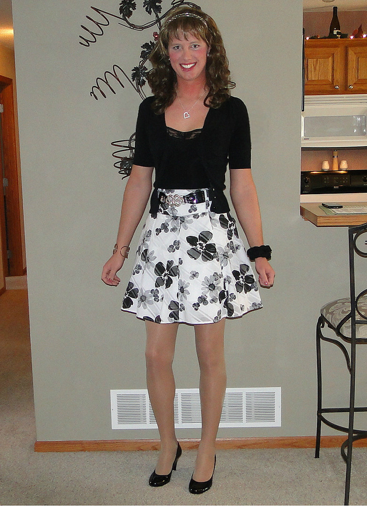 robin48-blog:  Adorable.  Tres  femme. When a  male  decides  to   panty 