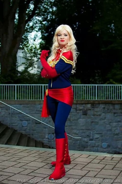 talkaboutspaceships:  More of my Captain Marvel cosplay taken at NWFF! Cosplay by me ( talkaboutspaceships ) Photo by Dale L of Vancouver Photographer 