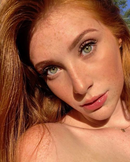 Porn we-miss-our-ginger: Madeline A. Ford photos