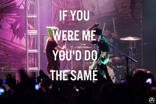 inhalesquidgy:  slumping-with-sirens:  Hold On Till May by Pierce the Veil   listening to this right now and sobbing because i can’t do it anymore. 