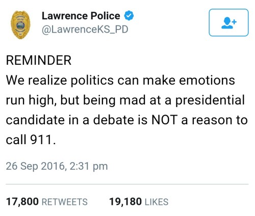kaylawoloszyn:  This is an actual tweet, from an actual police station.. 