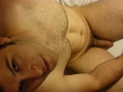 scofflawscallawag:  I agree with RegularGuys… regularguys:  Hot. Would be hotter untrimmed…   