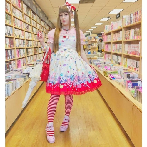 ✨ Wore a Valentine&rsquo;s day themed coord yesterday to get some afternoon tea with @mintypile 