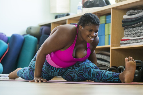 How an Instagram yoga star ignores trolls, shines light on body acceptanceThere’s a yoga instr