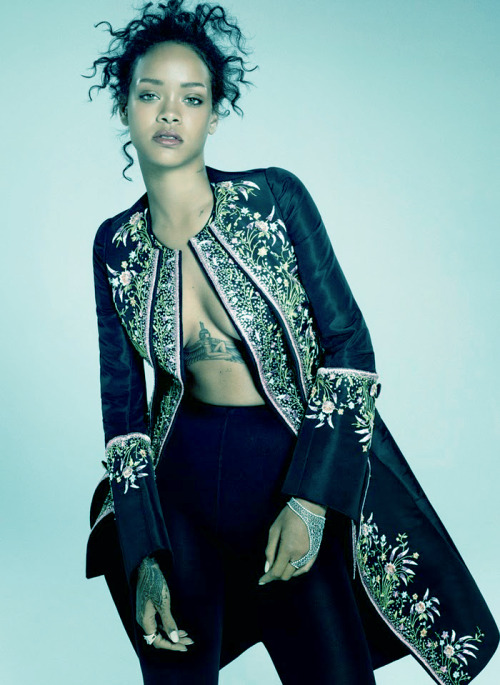 Rihanna by Paola Kudacki for Elle US 2014. "F**k Bitches, Get Money.“ Rihanna as you&rsqu