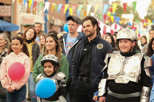 Kids Have Steel Costumes. It's So Cute. I'm Glad The Writers (or Costume/set Designers) Put In This Detail