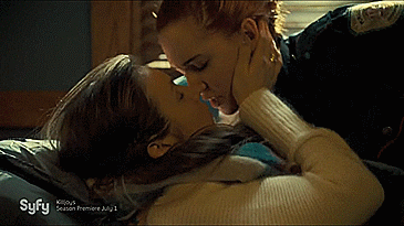 heda-of-the-wolves:  It’s getting Haught in here   ( ͡º ͜ʖ ͡º)   