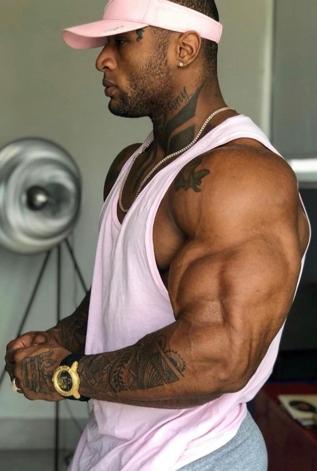 blkmusclelover: