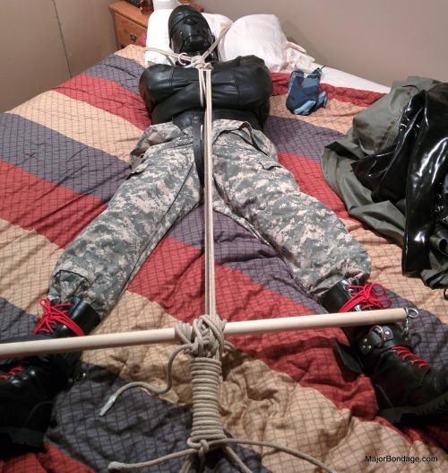 majorbondage:  http://MajorBondage.com 