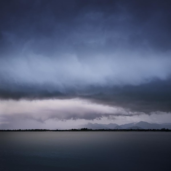 death-by-dior:  staceythinx:  Atmosphere by Andreas Minge  X 