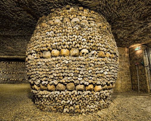 truecrimefiend: The Catacombs of Paris are an underground ossuary located in Paris, France. Opened 
