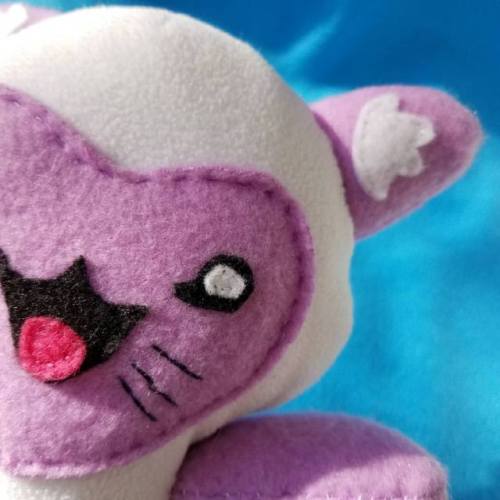 This little derp a lerp is now in the shop! Link in my profile or Etsy @ YetiParade  . . . . . #yeti