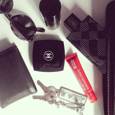 What’s in my clutch - Burberry Brit Rhythm #THISISBRIT @chanelofficial @biothermhomme