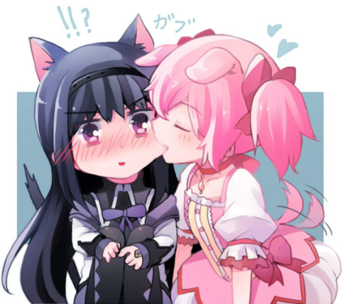 ✧･ﾟ: *✧ Cheek Chomp ✧ *:･ﾟ✧♡ Characters ♡ : Homura Akemi ♥ Madoka Kaname♢ Anime ♢ : Mahou Shoujo Mad