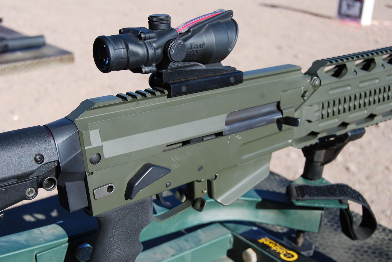 gunrunnerhell:  Freedom Fighter This odd new rifle is currently a prototype by Black