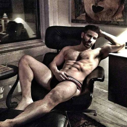 Hairy Men Heaven