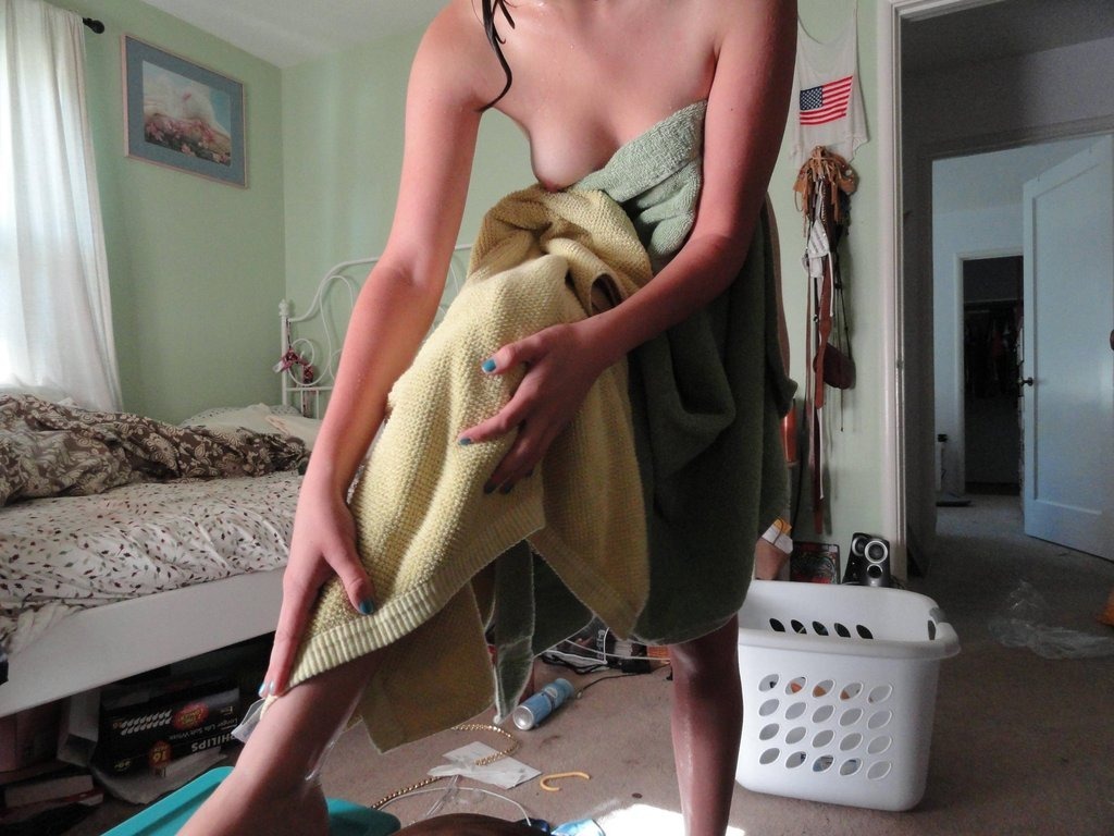 yourdeepworld:   Meet Amazing Chicks Super Hot&amp;Horny! See here  .