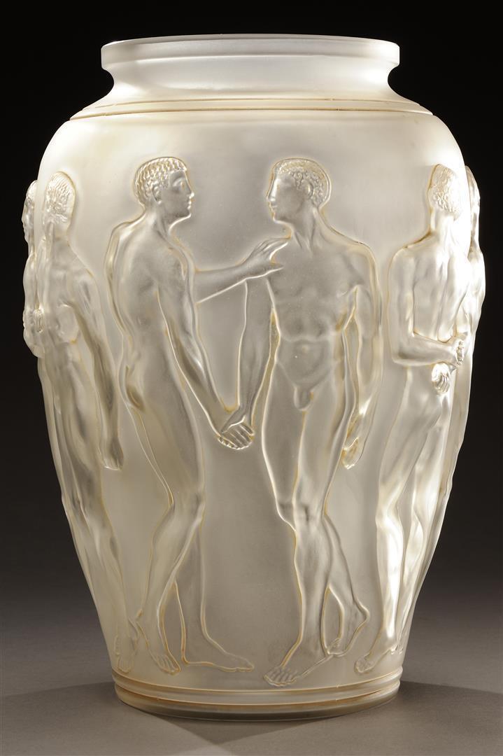 liam-caedmon:  iafeh:  René Lalique - Palestre /Palaestra -  1928  I’d love to