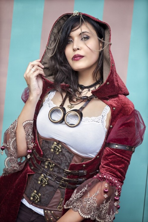 steampunksteampunk: Steampunk Little Red Riding Hood - Photo Miguel Garcia steampunksteampunk