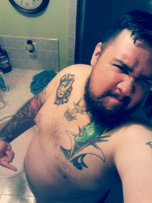 jcub91:  hellboy666:  SUCK BELLY!!!!!  Right away sir