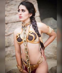 slave-leia:  more