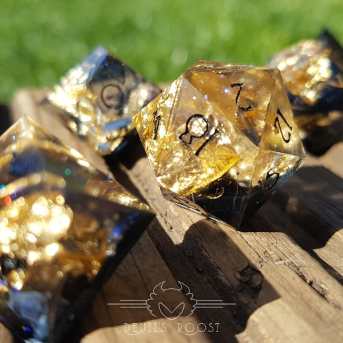 Necrotic darkness leaking into shimmering gold. Power Corrupts - www.devilsroostdice.com/pro