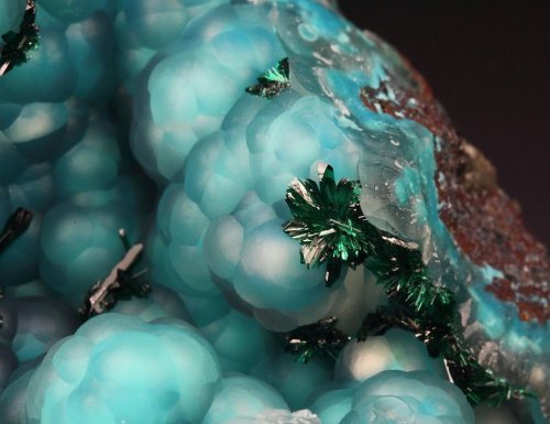 Chalcedony on Chrysocolla with Brochantite - Los Azules mine, Quebrada San Miguel, Copiapo Province,