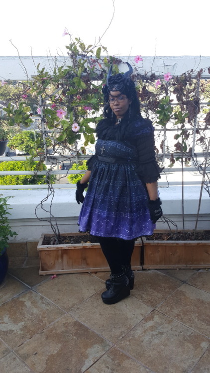 beetletrix: Here is my coord for my local comm ILD event Headdress: Restyle Blouse: Ateleir Pierriot