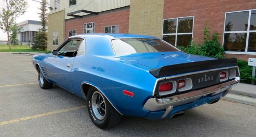 jacdurac:  1972 Dodge Challenger 340.  