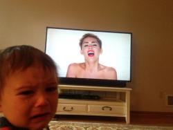 reasonsmysoniscrying:  “Miley was on