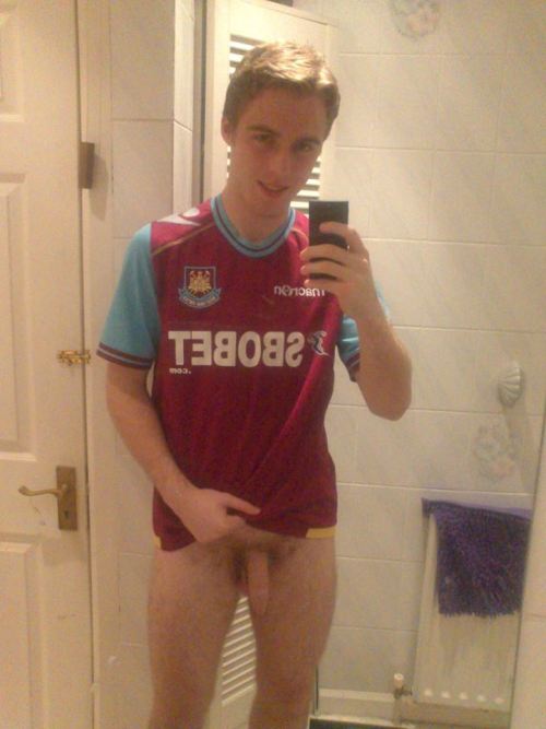 myukladsnaked:  this is guy is a genuine footballer for west ham. video to follow