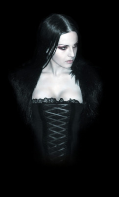 victorian-goth:  Victorian goth http://victorian-goth.tumblr.com/