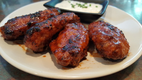 &ldquo;Honey Sriracha Wings with Ranch. [OC]&rdquo; on /r/food http://ift.tt/2dLyl6Z