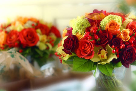 weddingswiki:  Fall wedding bouquets! Click here for more fall bouquet ideas!