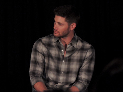 ferreandsquare:Jensen Ackles (&frac12;) | Salute to Supernatural (DCCon) | May 2014Photos by Kate Mo