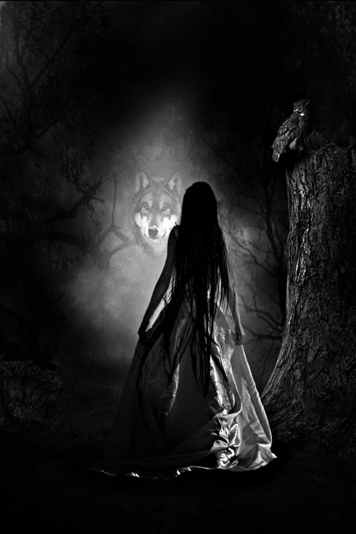 whitechapelwitch:  >>x<<
