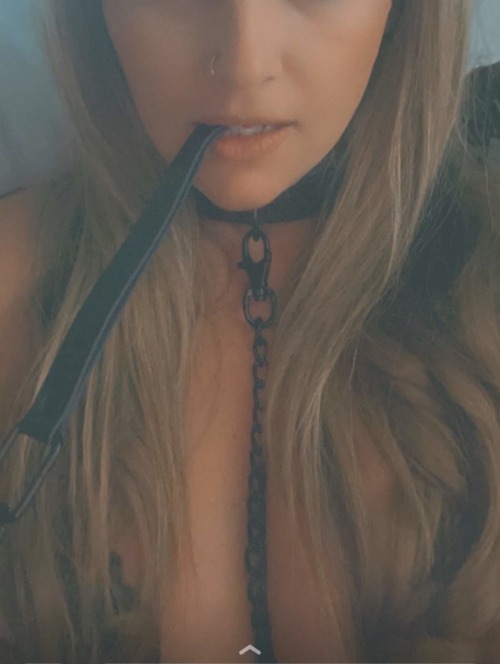 @mrs-cuck Had A Photo Shoot With The Collar And Leash. 🥵🔥😍😍😍