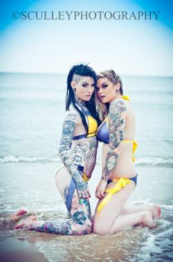 Wealllovealternativemodels:  Lusy Logan And Ali Amour. Sculley Photography.