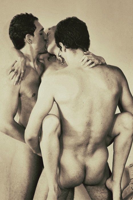 http://pornartporn.tumblr.com/post/110780084769
