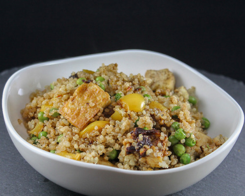 fried quinoa>>instagram: @sapphiresarahh​