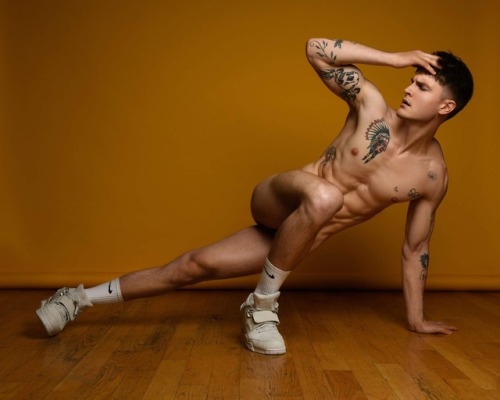men-who-inspire-me:  Julien Lacroix by Serge Lee