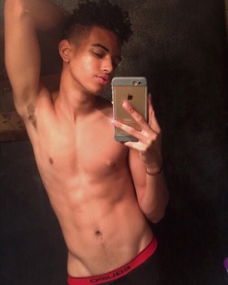 lightskinnedboys:  young boy pussy  4th pic is errrr'thang