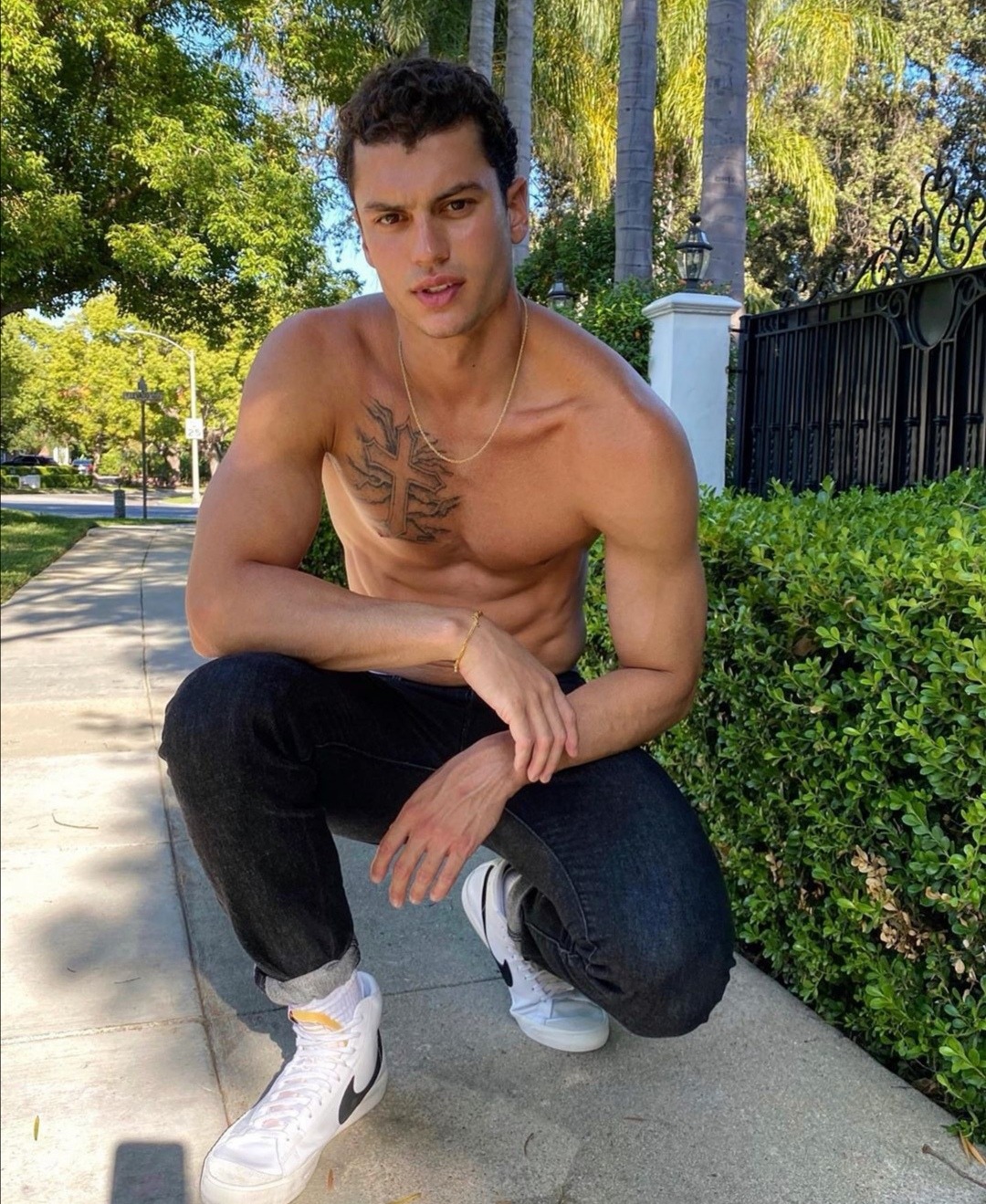 malemodelscene:
“LAST WEEK ON IG: BRANDON GOOD, ELLIOT MEETEN, KIT BUTLER….”